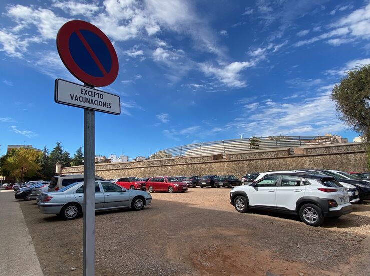 El PSOE de Badajoz pide que se pueda estacionar en la Calle Stadium