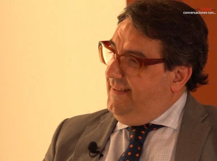 Conversaciones conJos Mara Vergeles Vicepresidente Segundo y Consejero de Sanidad 