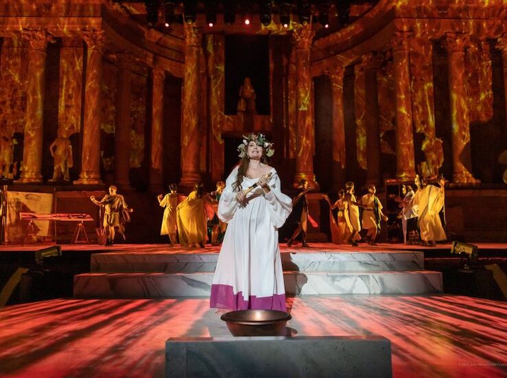 Assumpta Serna y Scott Cleverdon visitan la Escuela Superior de Arte Dramtico en Cceres