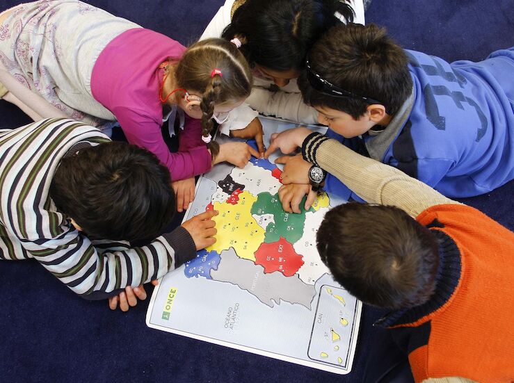 Biblioteca Juan Pablo Forner Mrida organizar talleres pintura e ilustracin para nios