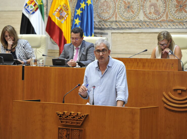 Unidas por Extremadura rechaza recortes en profesorado constatados tras vuelta al cole