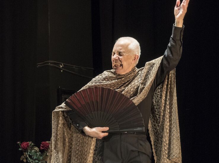 Etelvino Vzquez lleva a la Sala Guirigai de Los Santos el espectculo La Xirgu