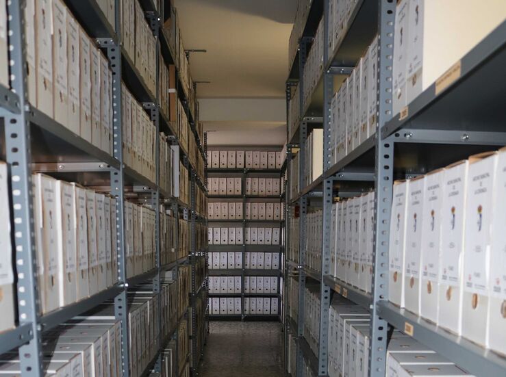 La Coronada recibe casi 1900 unidades del archivo municipal organizadas entre 1639 y 2021