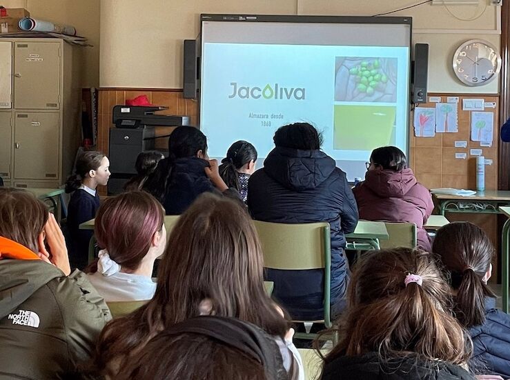 La Asamblea insta a la Junta retome negociacin con sindicatos docentes para homologacin