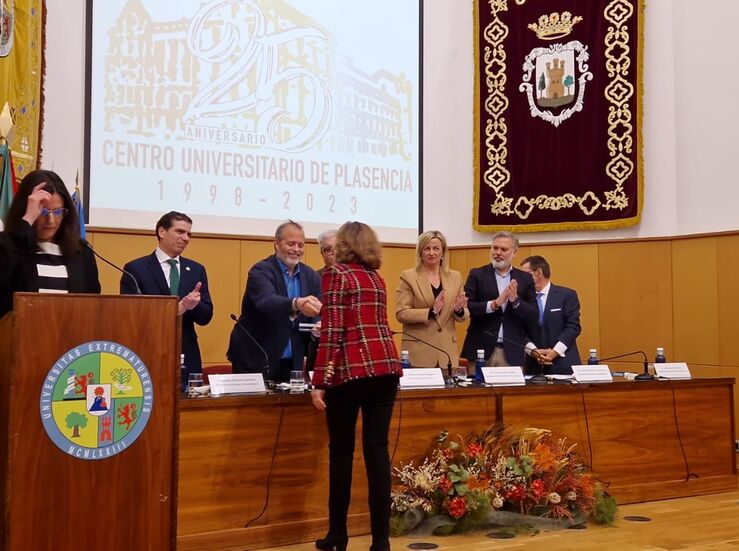 El Centro Universitario de Plasencia celebra su 25 aniversario con un acto institucional