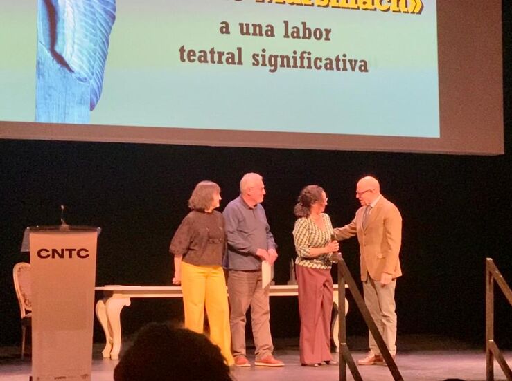 La Sala Guirigai recibe el premio Adolfo Marsillach a una labor teatral significativa