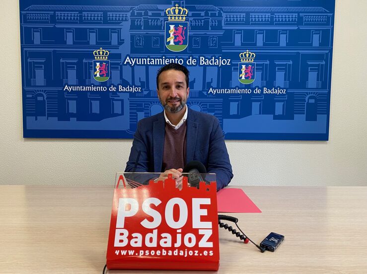 PSOE se compromete a que los parques infantiles de la ciudad estn en perfecto estado