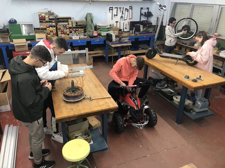 Programa Contrata Excelencia fomentar contratacin de desempleados menores de 30 aos