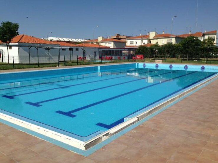 El Ayuntamiento de Mrida reabre la piscina municipal de Diocles