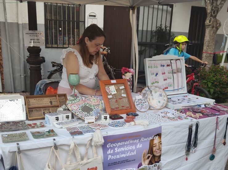 Emprendedoras de Fademur participan en dos Ferias de Artesanas en Mrida y Piornal