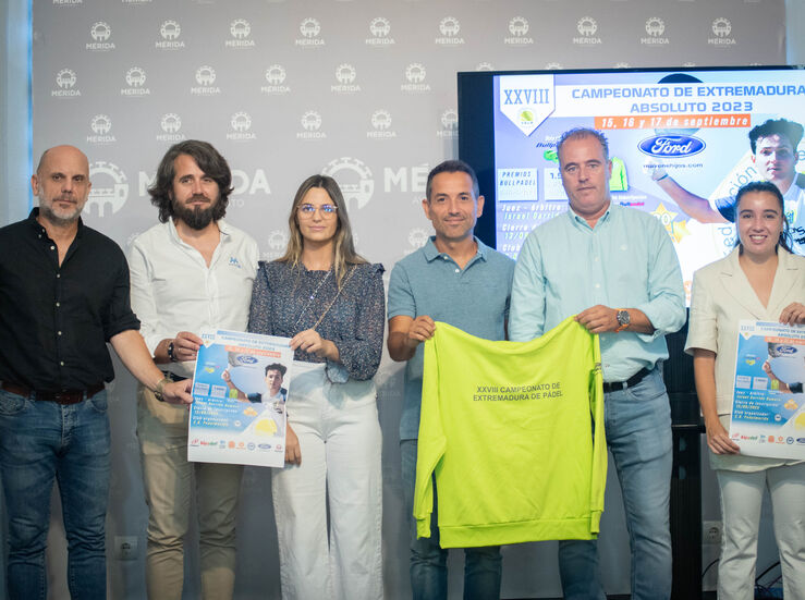 Unos 250 jugadores disputarn en Mrida XXVIII Campeonato de Extremadura Absoluto de Pdel