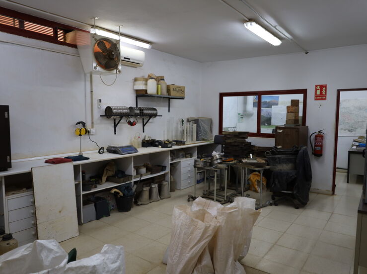 Junta clausura Laboratorio Geotcnico Badajoz para proteger seguridad y salud trabajadores