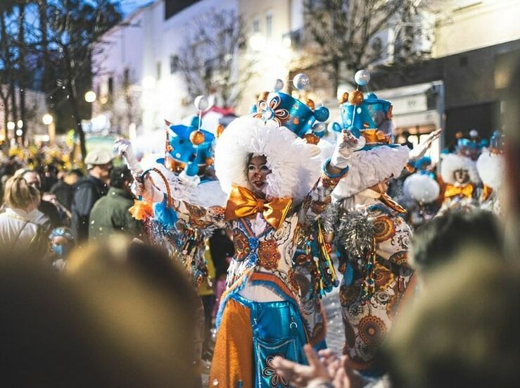 La comparsa X los pelos abrir el domingo el Gran Desfile del Carnaval Romano 2024