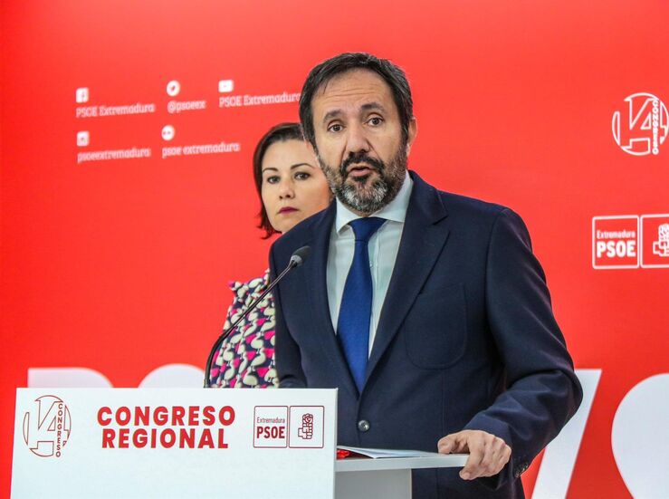 PSOE reitera su empata con agricultores pero pide respeto para quien quiere trabajar