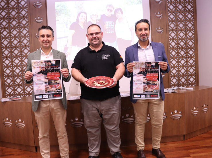 Puebla de la Calzada acoge el domingo el III Encuentro Solidario de Cortadores de Jamn