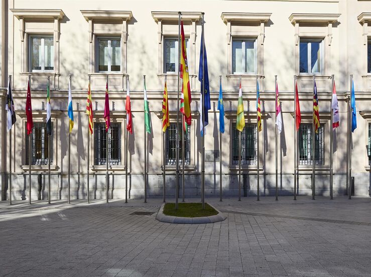 Vox presentar un candidato al Senado en Badajoz Cceres y otras 12 provincias