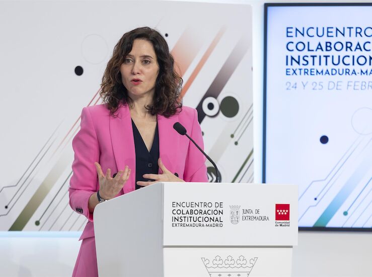 Ayuso cree que las elecciones en Extremadura son una gran decisin 