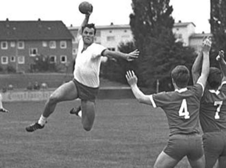 Historia del balonmano de juego escolar a deporte olmpico