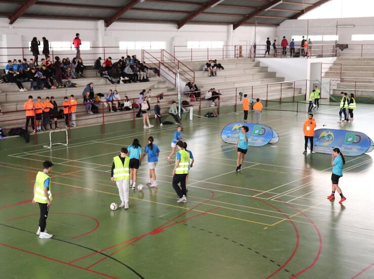 Ms de mil jvenes participan en las IV Olimpiadas Rayanas en Valencia de Alcntara