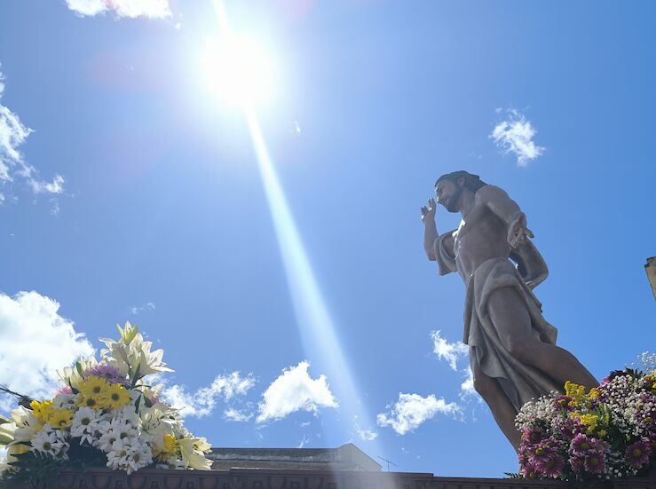 La alegra del Resucitado pone en Mrida el punto y final a una Semana Santa nica