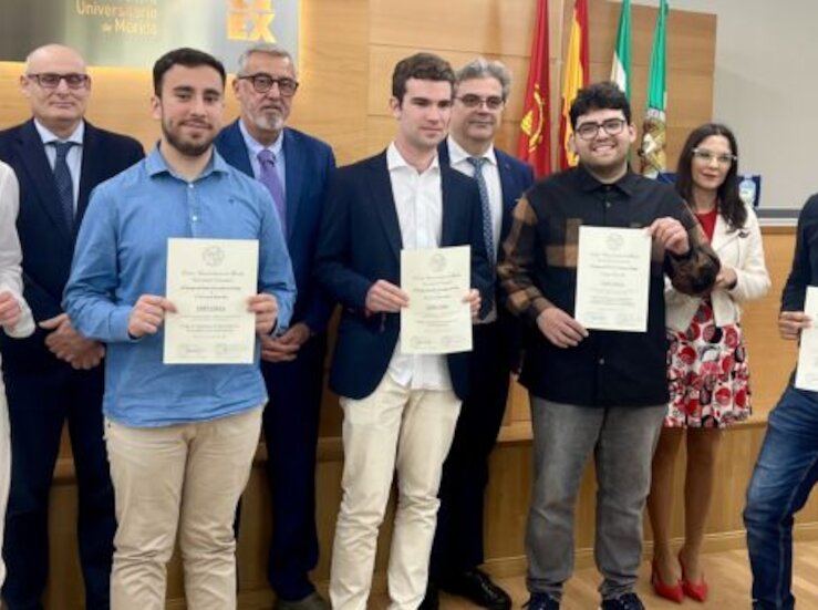 El Centro Universitario de Mrida celebra un 100 de empleabilidad y nuevas titulaciones