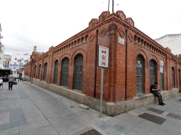 PP pide un cambio de destino al Mercado de Calatrava para convertirlo en zona comercial 