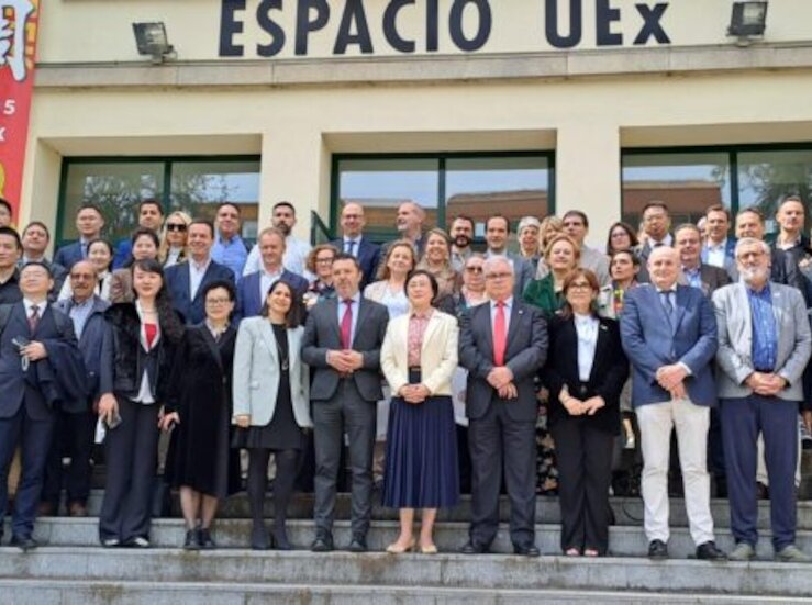 Nace Instituto Panda para fortalecer relaciones educativas y de investigacin ChinaEspaa