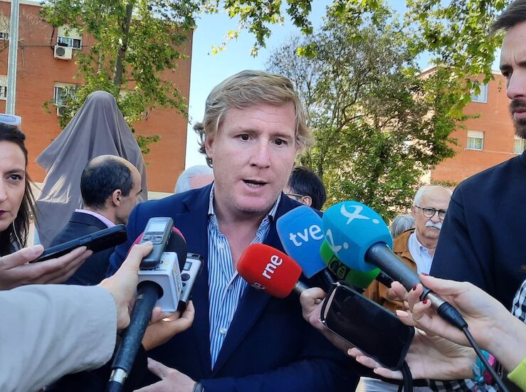 Gragera muestra el compromiso de Badajoz y el gobierno local con la libertad econmica 