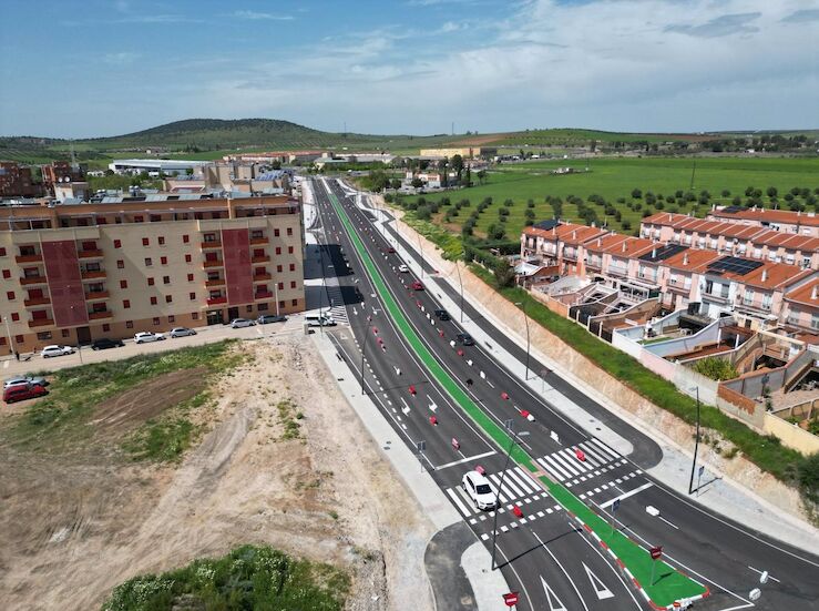 Tramo 22 kms en el acceso norte a Mrida por la N630 se abre a peatones y ciclistas