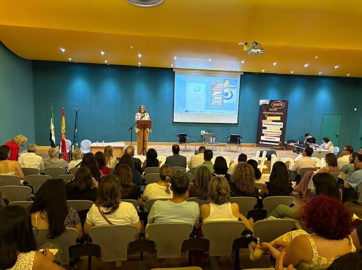 Ms de 100 centros educativos en programa para cooperacin entre mayores y jvenes