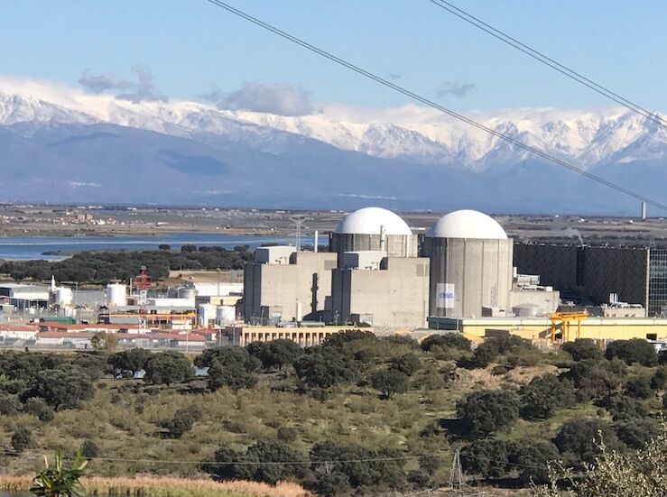 PP Cceres Snchez vende al Campo Arauelo para contentar a sus socios separatistas