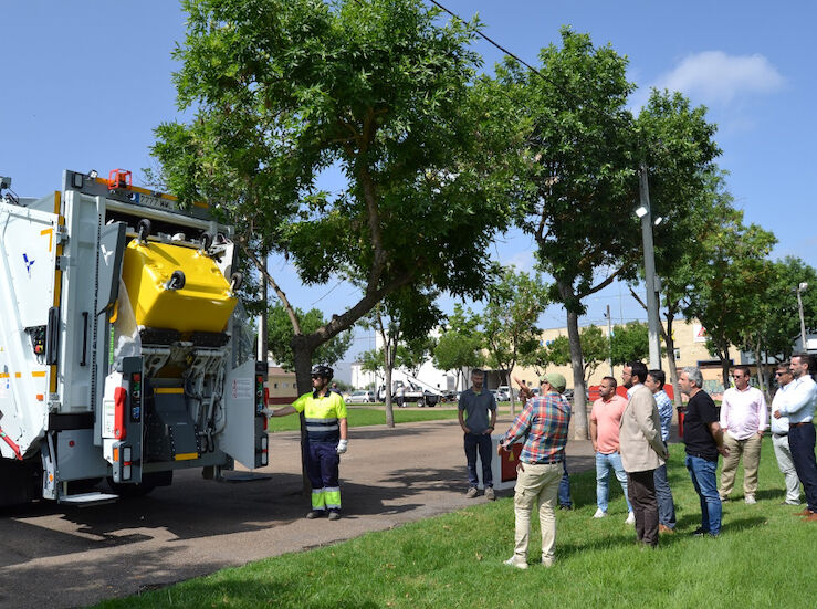 Cinco municipios de las Vegas Bajas del Guadiana cuentan con nuevos vehculos de Promedio 