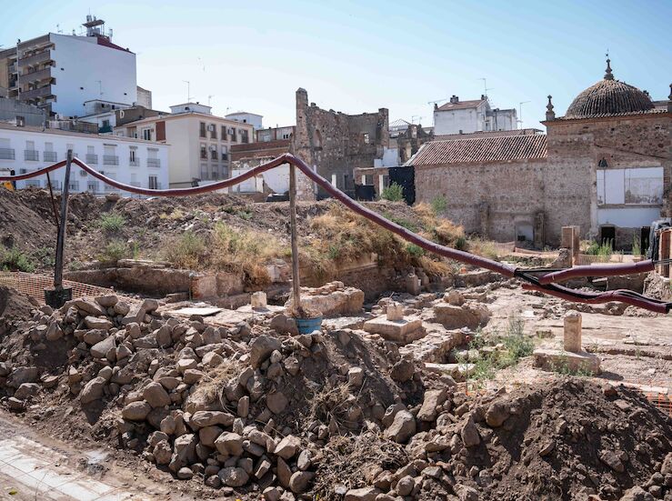 Las obras en la Plaza de Las Concepcionistas en Mrida se reanudan tras las excavaciones