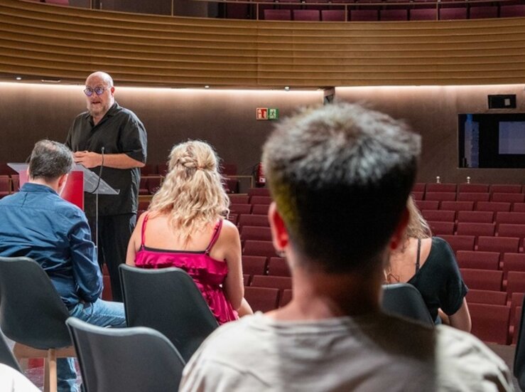 Programacin del Teatro Mara Luisa para el otoo estar conformada por 24 espectculos