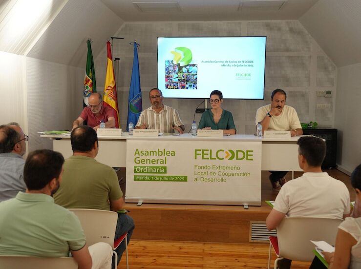 Felcode refuerza compromiso del municipalismo extremeo con la cooperacin
