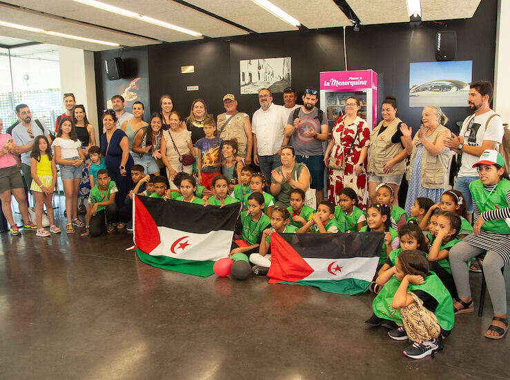 Unos 30 nios y nias saharauis pasarn el verano en doce pueblos de Cceres