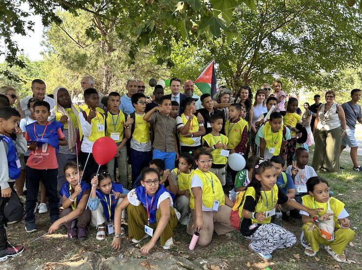 Comienza la llegada de los nios saharaui a Extremadura para pasar el verano 