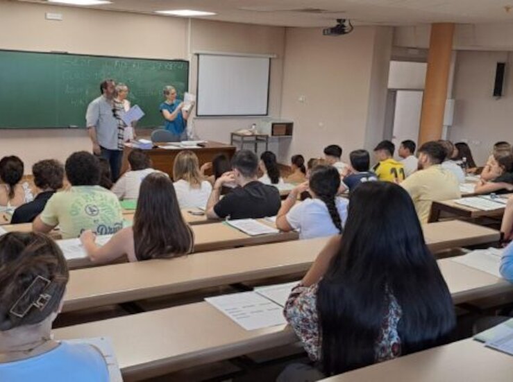 Aprueba el 798 de los estudiantes que han realizado la PAU extraordinaria en Extremadura