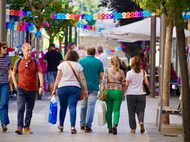 Ayuntamiento de Badajoz destina 30000 euros a subvenciones a centros comerciales abiertos