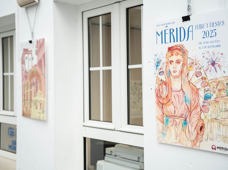 Exposicin en el Ayuntamiento de los carteles participantes en concurso Feria de Mrida 