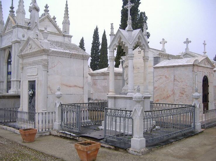 PSOE Badajoz pide la declaracin de Bien de Inters Cultural para el Cementerio Viejo