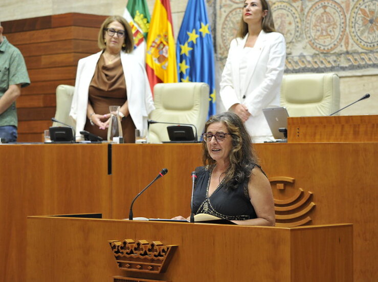 Carmen Ibez toma posesin como diputada de Unidas por Extremadura en la Asamblea 