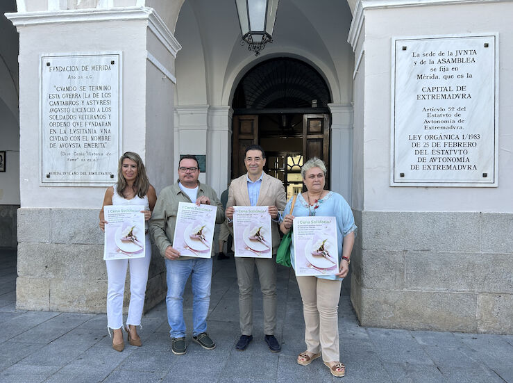 La Asociacin Espaola contra el Cncer celebra su I Cena Solidaria en Mrida