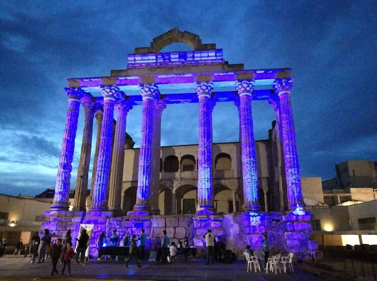 Monumentos de Mrida se iluminarn en color azul por las vctimas de crmenes de odio
