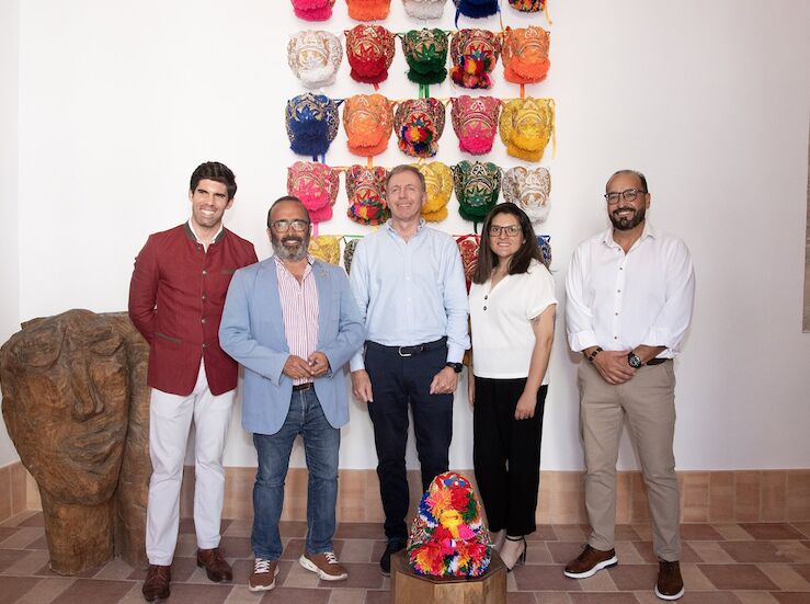 nica artesana de gorras Montehermoso impartir cursos y talleres para relevo generacional