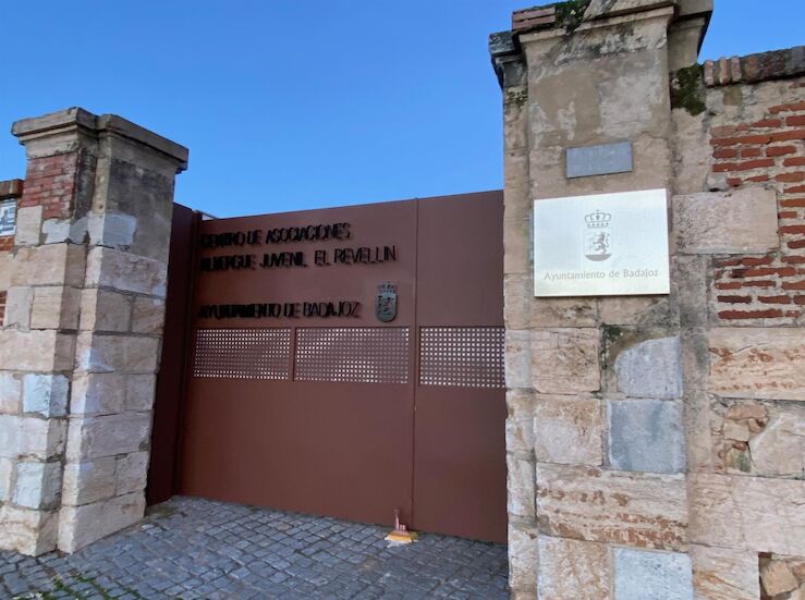 PSOE Badajoz 8 aos despus Gobierno Local an no sabe qu hacer con albergue juvenil