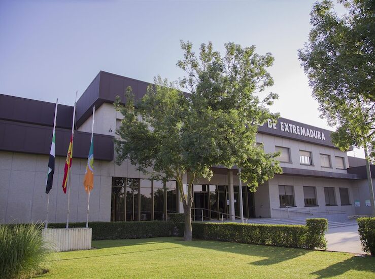 Aprobadas las tasas de enseanzas de la UEx para el curso 202526