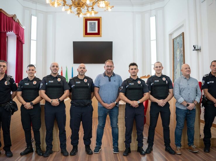 Cinco nuevos agentes se incorporan a la plantilla de Polica Local de Mrida