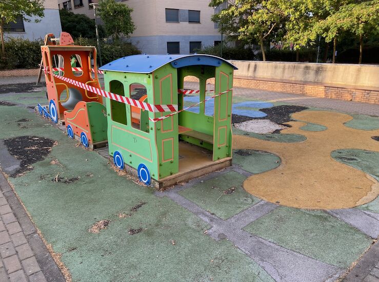 PSOEBadajoz pide al Ayuntamiento un mantenimiento digno en Plaza de Gabriel Montesinos