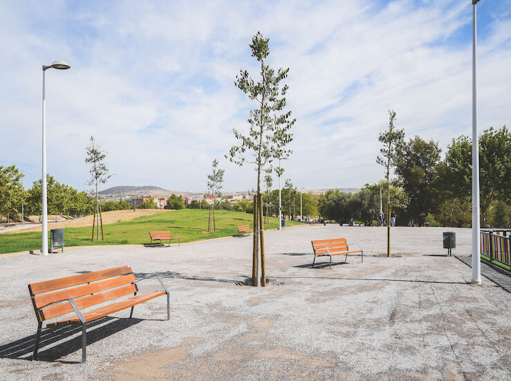 Publicado el contrato de suministros de mobiliario urbano de Mrida por 250000 